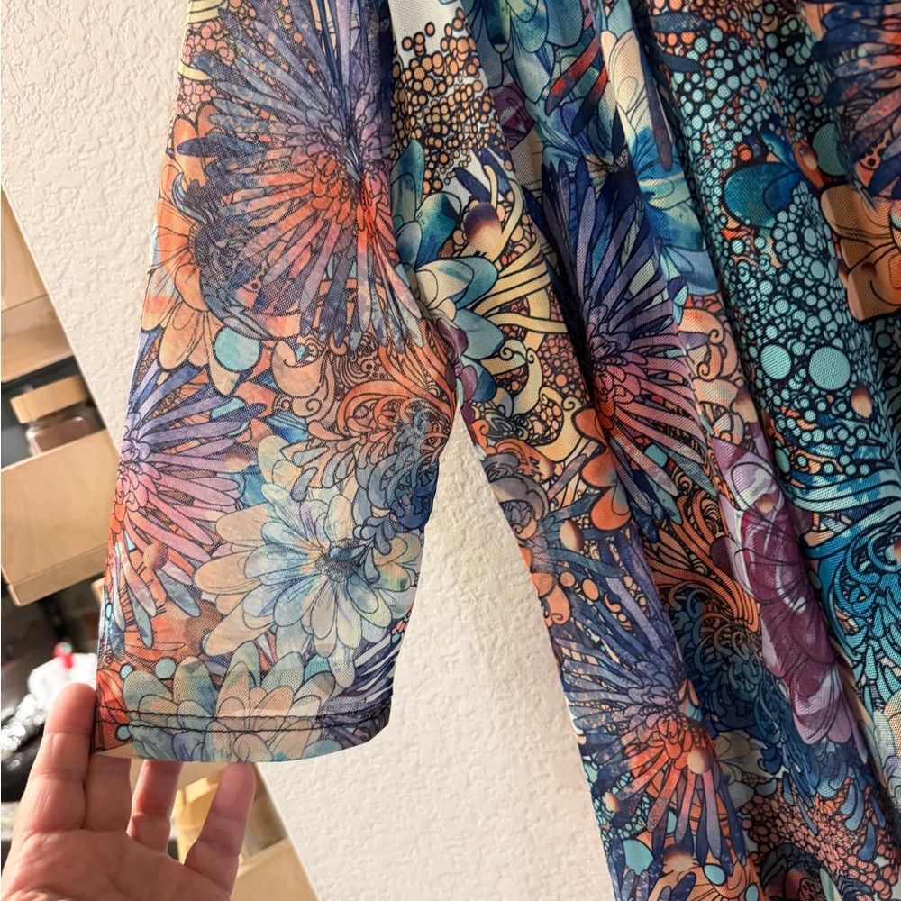 Floral Women's Cardigan/Cape/Overlay (31) - Picture 3 of 9